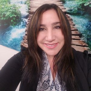 Meet your Posher, Dalila